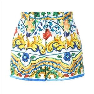 Dolce and gabbana majolica shorts